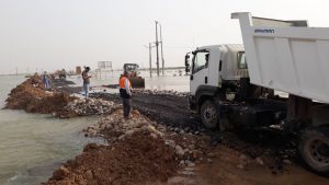سرپرست فرمانداری دشت آزادگان خبرداد؛ باسازی مرز چذابه درحال انجام است سرپرست فرمانداری دشت آزادگان خبرداد؛ باسازی مرز چذابه درحال انجام است